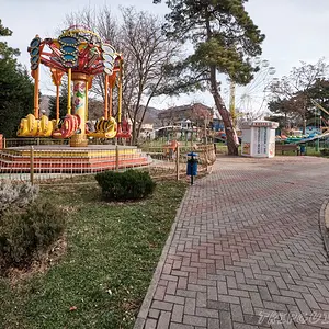 Фото №2 - Центральный парк аттракционов Лунопарк в Геленджике