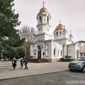 Фото №1 - Свято-Вознесенский кафедральный собор в Геленджике