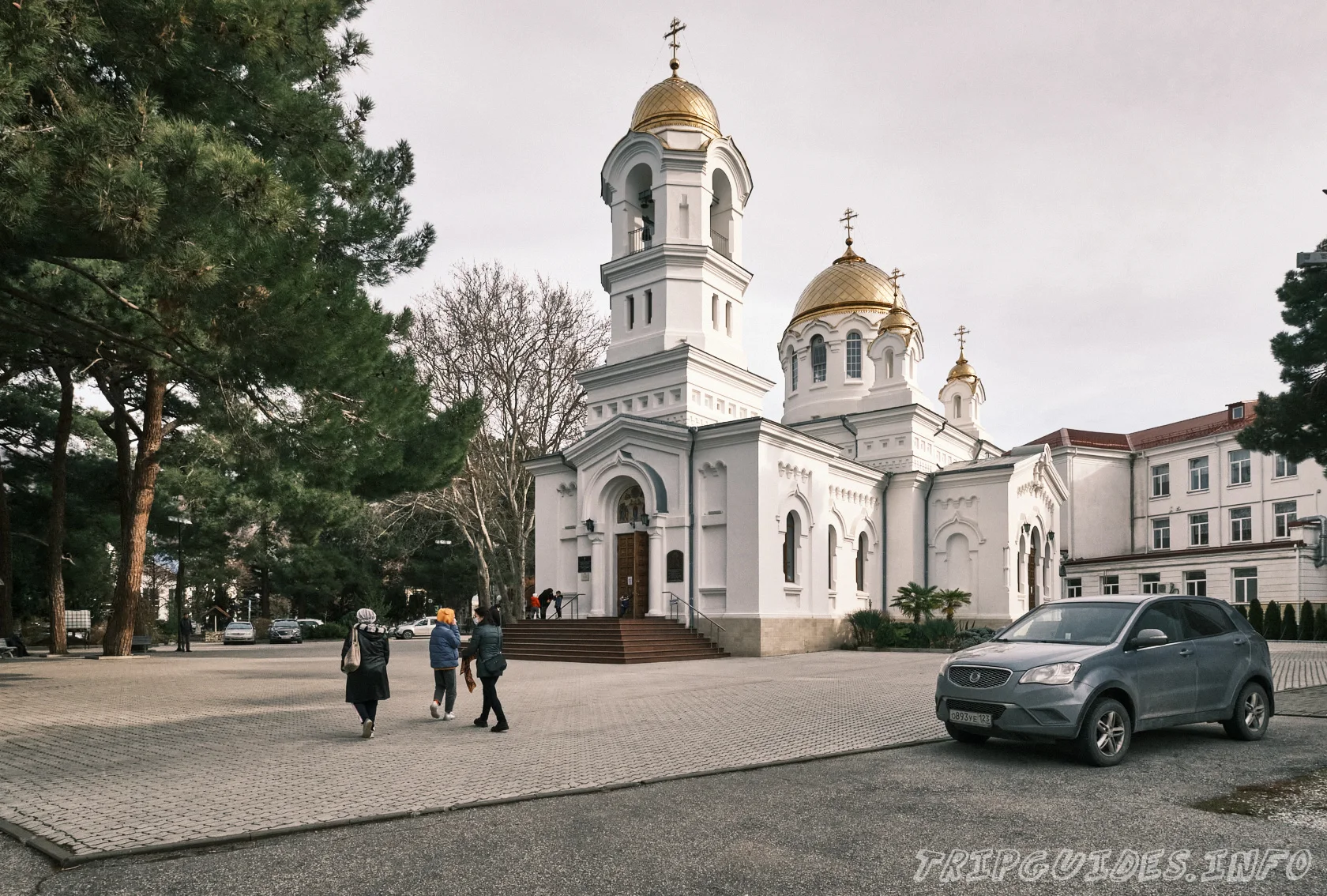 Фото №1 - Свято-Вознесенский кафедральный собор в Геленджике