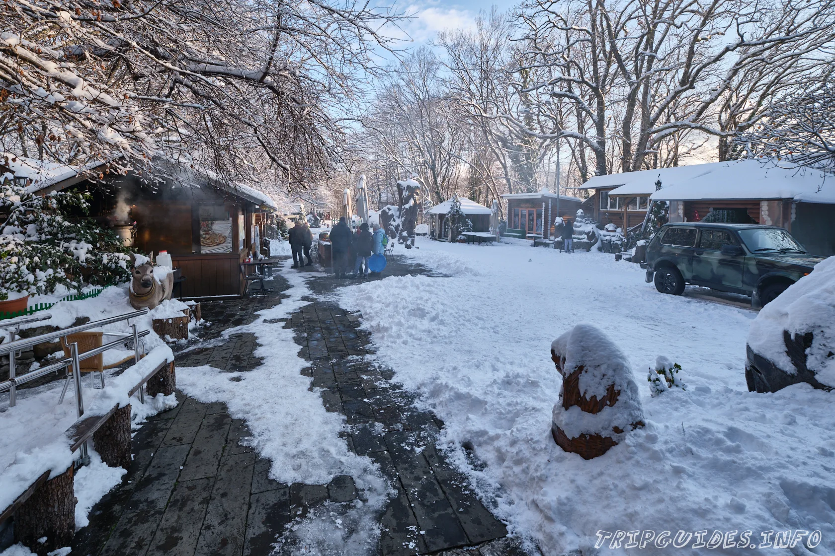 Фото - Площадь у смотровой башни Ахун - Сочи